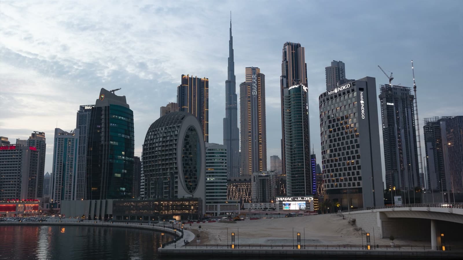 Time-lapse of twilight over Downtown Dubai with the Burj Khalifa and city skyline